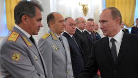 새 임기 시작한 푸틴, 국방장관 경제전문가로 교체…