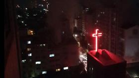 서울 독산동 아파트 화재...1명 사망·90여 명 긴급대피