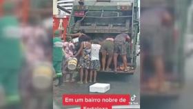 경제난에 쓰레기 뒤지는 브라질 주민들...SNS 영상 충격