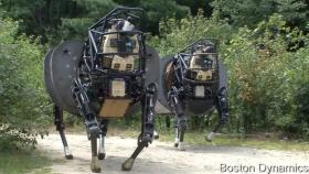 '킬러 로봇' 등장 임박...AI 군축 협정은 가능할까?