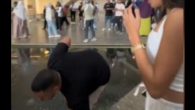 [앉아서 세계 속으로]‘람세스 2세’ 석상만 보다가…잇단 ‘풍덩’ 사고