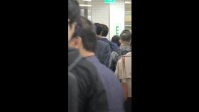 노마스크 첫날 첫차 타보니…승객 30명 모두 마스크 썼다