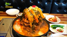 [개봉맛두] 뼈 탑 19cm! ‘산더미 감자탕’.