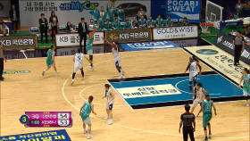 팽팽한 승부로 54:55로 3Q 마무리!