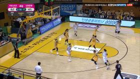 [KB스타즈 VS 신한은행] 62:45,4쿼터에서도 끈질기게 따라붙으려는 신한은행