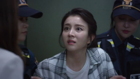 체포된 박영린, 끌려가며 ＂구속만 면하게 해주면 뭐든지 할게!＂