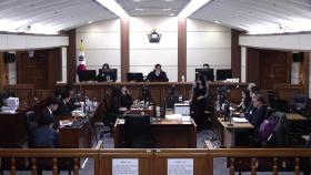 긴 침묵 후 살벌한 한마디... 백대현 정색하자 윤석열 측 ′당황′ /KNN