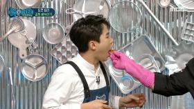 ＂김장할 때 이 맛이잖아요＂ 김치 한 입 먹여주는 백파더😜 MBC 201212 방송