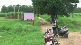 고속도로에서 엄마와 딸 