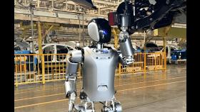 중국의 21세기 인해전술 ‘휴머노이드 로봇’…내년 양산체제 구축