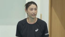 [오늘, 이 장면] 돌아온 김연경의 인사…흥국생명 훈련 합류