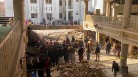 파키스탄 이슬람사원서 테러…최소 44명 사망·150여 명 부상