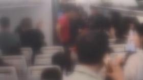 오사카행 티웨이항공 11시간 지연…200여 명 결국 '출국 포기'