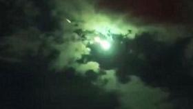 밤하늘에 초록빛 '번쩍'…또 목격된 경이로운 현상 [소셜픽]
