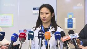 '부상투혼' 감동적인 우승에도 100점 만점이 아니다? 전영오픈 금메달 걸고 돌아온 안세영, 귀국 후 첫마디는...