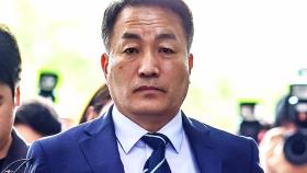'VIP 격노설' 키맨 김계환 12시간 조사…