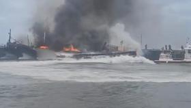 제주 한림항 어선 화재…3명 중상·2명 실종