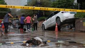 서울·경기 폭우에 속수무책…중대본 3단계 격상