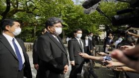 일본 각료, 야스쿠니신사 참배…기시다는 공물 봉납