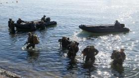 한미 해군, 특수전 훈련 돌입…초계함·전투기 투입