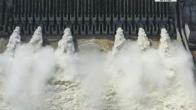 양쯔강 3번째 홍수…싼샤댐 물 유입 급속도 증가
