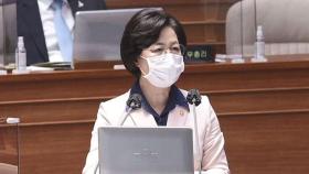 '청문회' 방불케 한 대정부질문…추미애, 직접 반박