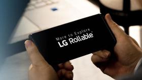 얼마 전 롤러블폰 공개…LG, 스마트폰 사업 접는다?