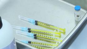 20대에 AZ 백신, 접종량 들쭉날쭉…곳곳 접종 오류