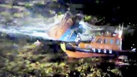 독도 전복 어선서 2명 구조…1명 사망 · 6명 실종