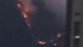[영상] 부산 봉래산 일대 산불…대응 1단계 발령