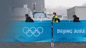 올림픽 참가 선수단에서 첫 확진…코로나 '비상'