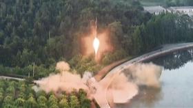 북한, 동해상으로 탄도미사일 발사…올해만 6번째 무력시위