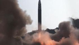 ICBM · SRBM 첫 '섞어 쏘기 도발'…미, B-52 전격 투입