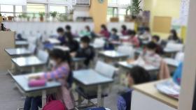 [뉴스딱] 학교 불안 떨게 한 '공포의 초등생'…출동한 경찰도 신고
