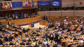 우크라, EU 가입 후보국 지위 획득…이례적인 신속 결정