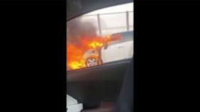 [영상] 내부순환로 하월곡분기점서 달리던 SUV 화재…인명피해 없어