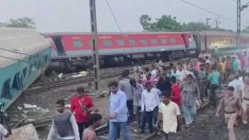 '288명 사망' 인도 열차 참사 구조 마무리…원인 조사