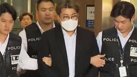 검찰, 가수 김호중 구속 기소…음주운전 혐의는 빠져