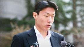 '불법 촬영' 황의조 집행유예…피해자 측 
