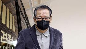 가방 3개에 신발도 한 켤레 교환…김건희, 지병 악화로 입원