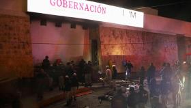 불길 치솟는데 직원 외면…멕시코 이민청서 40명 사망