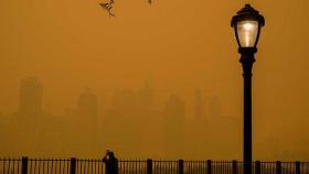 캐나다 산불 연기에 갇힌 자유의 여신상…뉴욕 대기질 최악