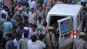 '최소 121명 사망' 인도 또 압사 참사…허가인원 3배 몰렸다