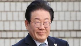 '법관 기피'에 '변호인 미선임·통지서 미수령'도…'지연 꼼수' 비판에도 