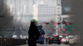 '서울 낮 최고 9도' 따뜻해지니 미세먼지 기승…다음주 또 강추위