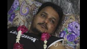 파키스탄 추락기 '기적의 두 생존자'…