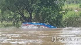 '의암댐 사고' 실종 경찰정 가평서 발견…내부 수색 예정