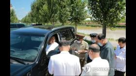 김정은, 황북 수해현장 방문…수재민에 전략식량·물자 풀어(종합3보)