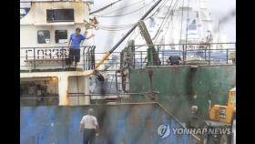 부산항 러 선원 22명 확진…병상 부족으로 선내 격리 중(종합)