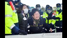 '전두환 집행유예'에 땅 치며 통곡한 5·18 유가족